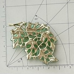 Vintage luminescent lucite leaves brooch & earrings set