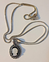 Vintage Cameo Pendant & Earring Set – Mother of Pearl on Black Onyx – 925 Silver