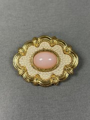 Vtg Avon Pink Cabochon Gold Tone Faux Pearl Flower Floral Brooch Pin Victorian
