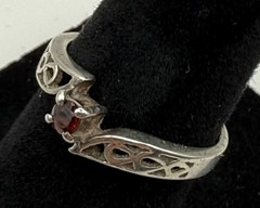 Vintage Ladies Sterling Silver Ring with a Red Garnet and Celtic Knot Design