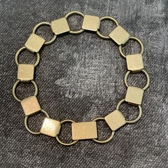 Vintage Signed MMA Metropolitan Museum Of Arts Goldtone Chain Bracelet