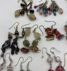 Vintage Lot Of 15 Pairs Pierced Earrings Dangle Stones Glass 1980’s 1990’s