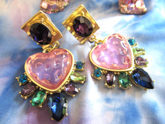 Vintage Style Gripoix PINK Heart Matte Gold Resin Heart Rhinestone Earrings NWT