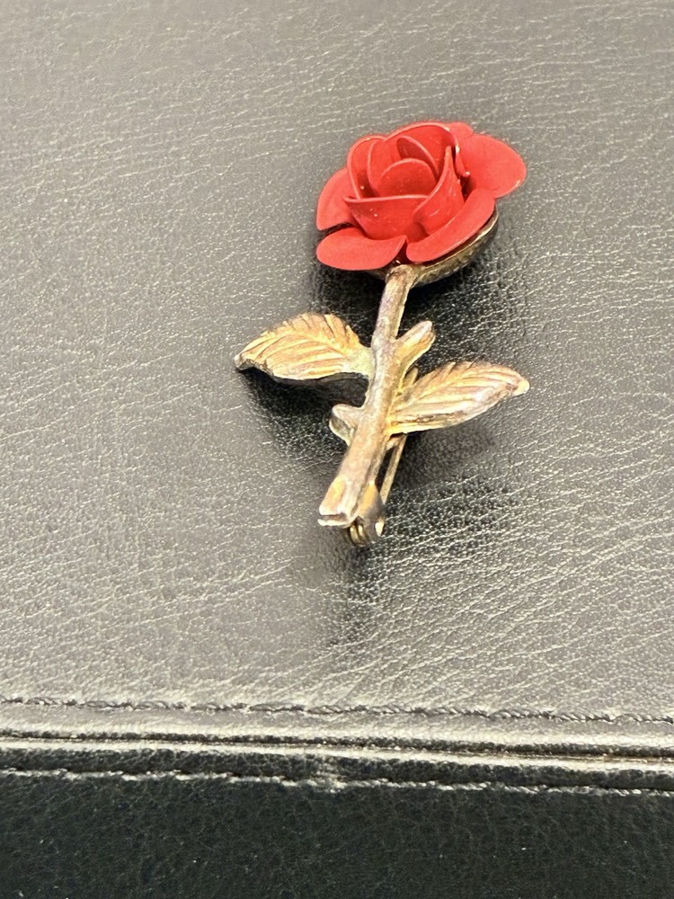 Vintage MCM 3D Matte Red Enamel Rose Brooch Pin Gold Tone Textured Stem Flower