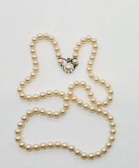 Faux Pearl Beaded long Necklace 26 in Flower Clasp Vintage