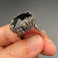 Vintage Art Deco Faceted Black Sterling Silver Marcasite Ring Size 8.25