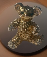 Vintage GoldTone Unique Textured Green Eyed Rhinestone Teddy Bear Brooch BX6