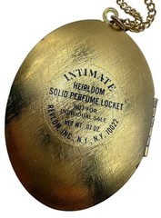 Vintage Revlon Heirloom Solid Perfume Locket Pendant Necklace Gold Tone