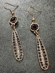 Vintage 2.5” Purple Crystal Rhinestone Rose Gold Metal Dangle Earrings