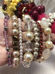 15 Vintage Womens Bracelets Assorted Shades Styles Beads & Free Shipping