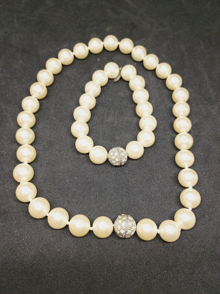 Cookie Lee Faux Pearl Choker Necklace & Bracelet set with Rhinestone Ball Clasp