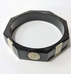 Horn and bone bangle bracelet black and white octagon shaped vintage retro