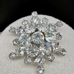 Vintage Clear Rhinestone Atomic Starburst Glam Brooch Screw Back Earrings Set