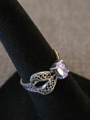 Vintage Sterling Silver Ring Light Purple Colored CZ Stone Sz 5 Estate Jewelry