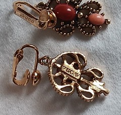 Coral, Pink & Gold Tone Vintage AVON Dangle Drop Clip-on Earrings Castilian EUC