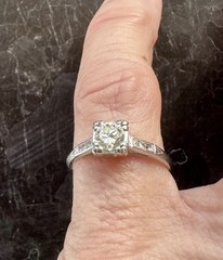 Antique 1920s Old Mine Cut Natural Diamond Platinum Wedding Ring