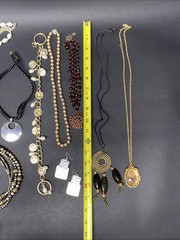 Vintage Modern Fashion Designer Jewlery Lot 3 Lbs Monet 30+ Necklace U54