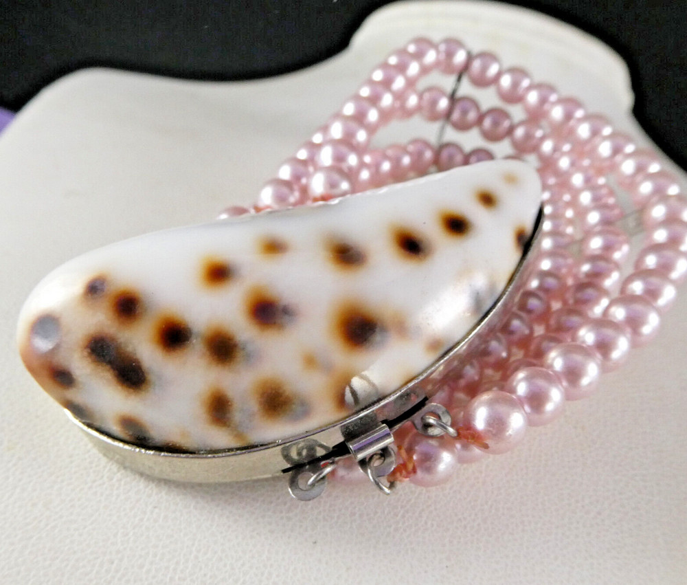Pretty Seashell Bracelet Pink Pastel Beads Large Shell Silver Plated Metal