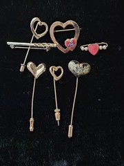 Lot of 7 Vtg/Mod Goldtone Heart Pins Stick Cloisonne Flower Heart Locket Bar Pin