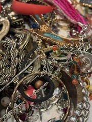 5 LB Mixed Costume Jewelry Lot Wearable & Repair Vintage Modern Treasure Hunt #1
