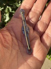 Antique Edwardian Silver Tone Large Stickpin Brooch Pin Etched Ornate Crystals