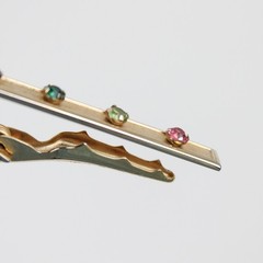 Vtg Jewelmont 1/20 12K GF Tie Bar Clasp w/ 4 Multicolor Rhinestones Set Into Bar
