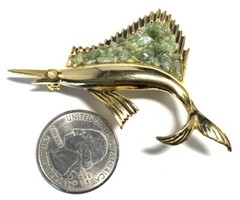 Gold Tone Prehnite Swordfish Pin JA135
