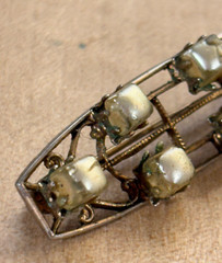 Antique Art Deco Brooch Pin, Faux Pearl Over Square Glass, Gold Tone 1.5″