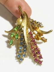 Arthur Hyacinth Brooch Mode-Art Vintage Pin
