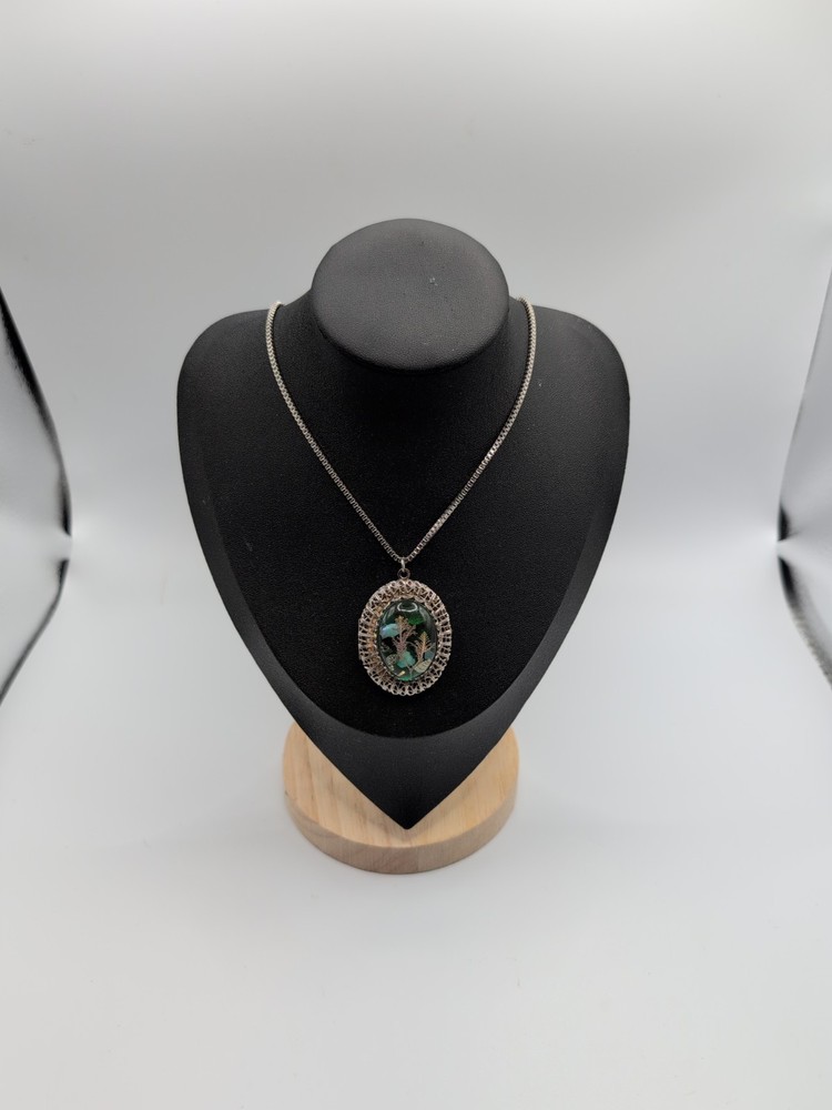 Vintage Filagree Double Locket Lucite Sea life Theme Silver Tone Necklace