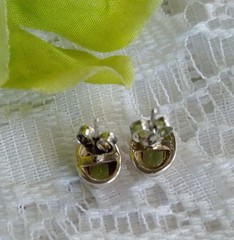 Vintage 925 Sterling Silver Peridot Pierced Post Stud Earrings