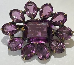 ANTIQUE CZECHOSLOVAKIA FACETED PURPLE CRYSTAL GLASS FLOWER PIN