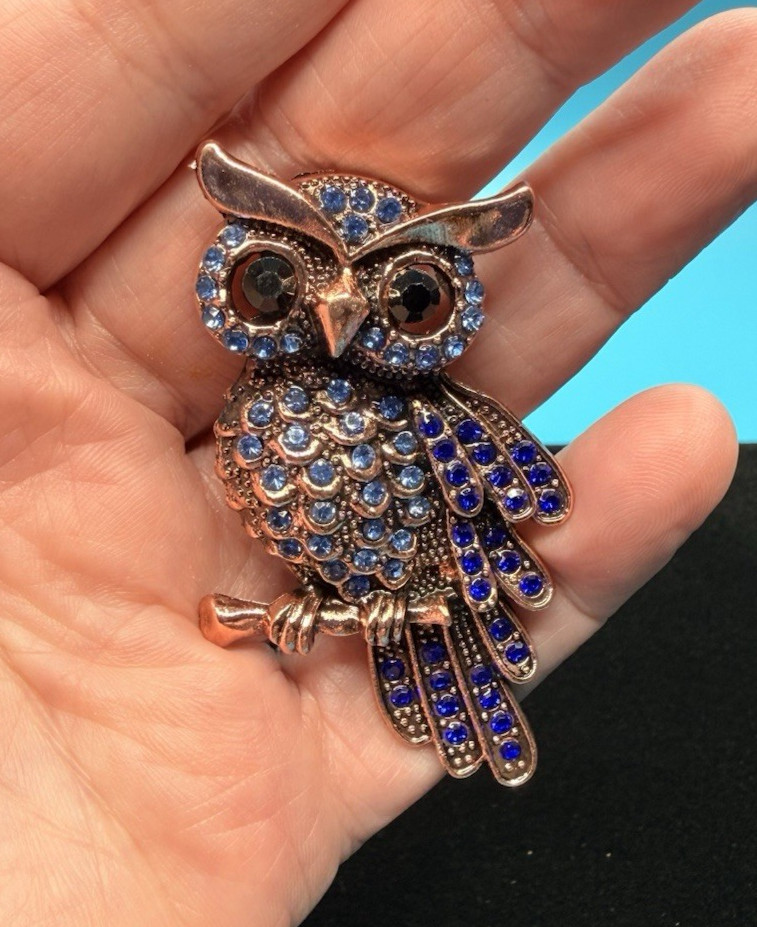 Multi Color Blue Rhinestones Owl Rose Gold Tone Metal Brooch Pin 2.75″