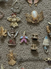 Huge Vintage Estate Costume Jewelry Lot About 125 Pieces Many Wearable