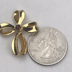 AVON Brooch Pin Goldtone Red Vintage Bow Faceted Gemstone Elegant Classic