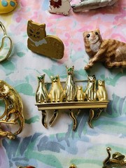 Lot Of 22 Vintage Cat Brooches And Pins Some Signed Various Black Cat, Gold