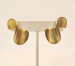 Signed TAT Vintage Earrings Matte Gold Clip-on 1990’s Fashion Statement