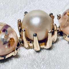 CORO pink confetti Lucite cabochon faux pearl bracelet fold over clasp vintage
