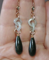 14K Vintage Interlocking Large Jade Elongated Leverback Earrings