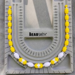 Vintage Daisy White And Yellow Jewelry Lot Of 5 Avon And Unbranded READ