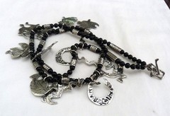28″ LONG SOUTHWESTERN STERLING SILVER TURTLE BIRD RABBIT ONYX BEAD NECKLACE