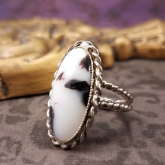 Vintage West Germany Milk Glass Cocktail Ring Black Swirl SZ 7 NOS Jewelry