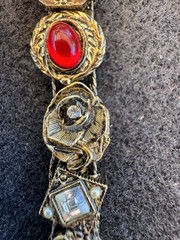 Gorgeous Vintage 1960’s GOLDETTE Gold Victorian Revival Slide Charm Bracelet