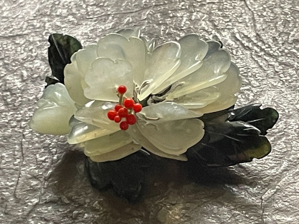 Vtg Chinese Carved Glass Peony Flower Brooch Wire Wrapped Celadon Green Red Pin