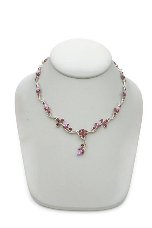 Vintage Necklace Silver Tone Purple Rhinestone Flower Ivy 15″