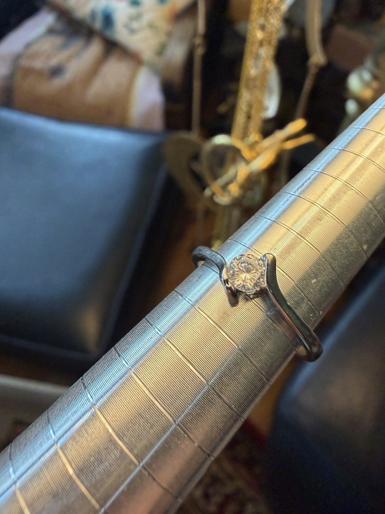 Art Deco Style Solitaire Ring