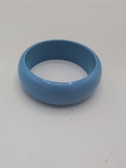 Vintage PASTEL BLUE Classic CHUNKY Design Lucite Bangle Bracelet Hong Kong