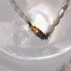 Vtg Mother of Pearl Oval Pear Beads Coral Jade Glass Bead Barrel Clasp Necklace