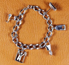 Vintage Mixed Theme Oval Link Curb Charm Bracelet 5 Charms Sterling Silver 6 3/4