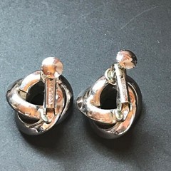 Estate Napier Signed Silvertone Twist Knot Clip Earrings – marked on back of